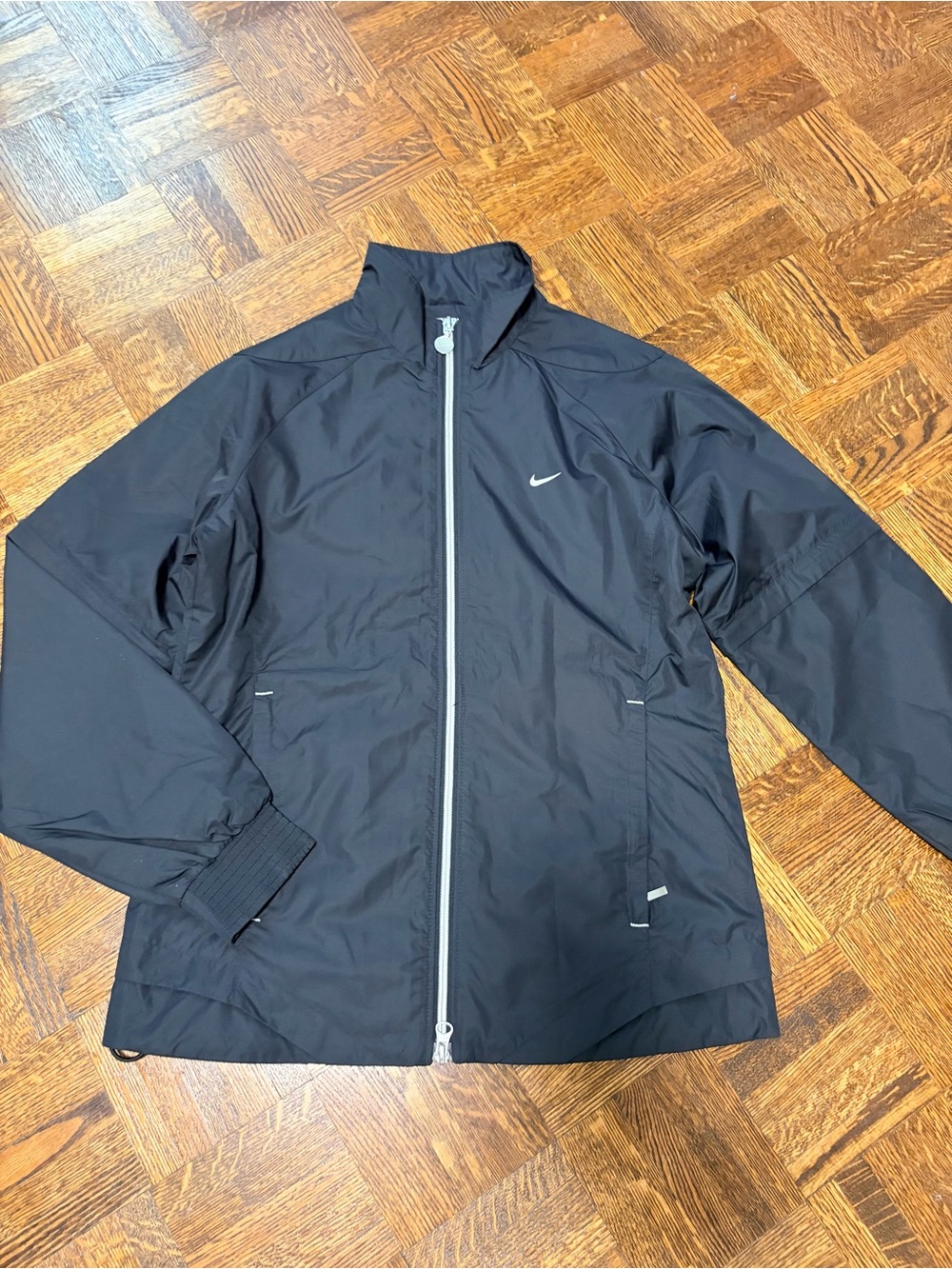 NikeGolf Women's Black Windbreaker Jacket with Reflective Zip